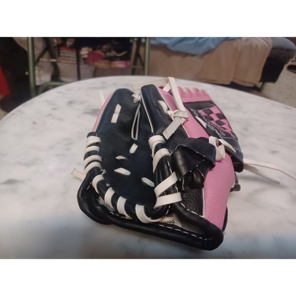 Dicks Sporting Goods Little Girls Baseball Glove Right Hand - Picture 2 of 3